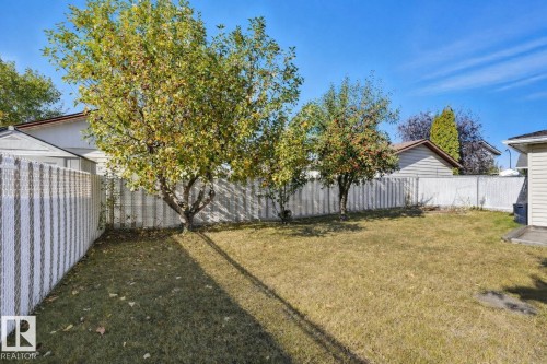 14208 30 Street, Edmonton, AB - Outdoor