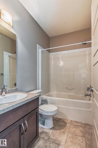 457 7805 71 Street, Edmonton, AB - Indoor Photo Showing Bathroom