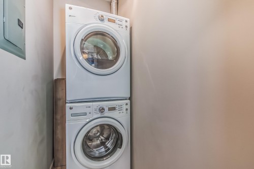 457 7805 71 Street, Edmonton, AB - Indoor Photo Showing Laundry Room