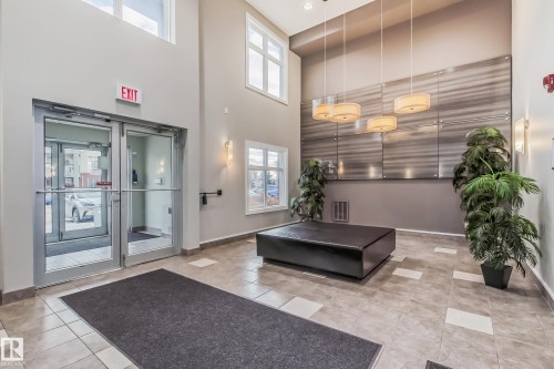 457 7805 71 Street, Edmonton, AB - Indoor Photo Showing Other Room