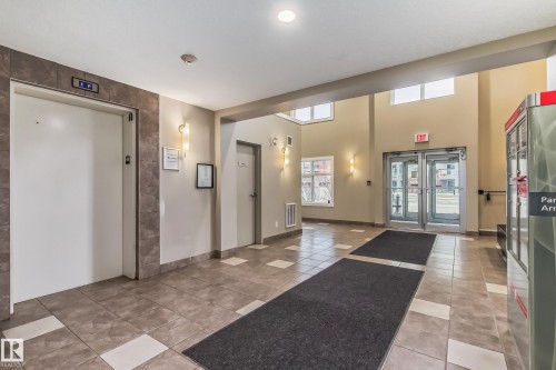 457 7805 71 Street, Edmonton, AB - Indoor Photo Showing Other Room