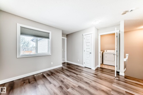 512 Chappelle Drive, Edmonton, AB - Indoor Photo Showing Other Room