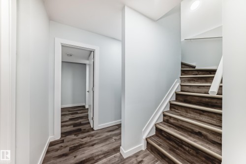 512 Chappelle Drive, Edmonton, AB - Indoor Photo Showing Other Room