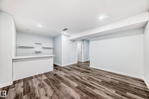 512 Chappelle Drive, Edmonton, AB - Indoor