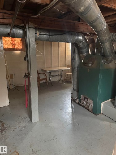 5209 49 Avenue, Vegreville, AB - Indoor Photo Showing Basement
