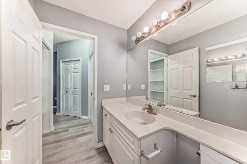 507 11716 100 Avenue, Edmonton, AB - Indoor Photo Showing Bathroom