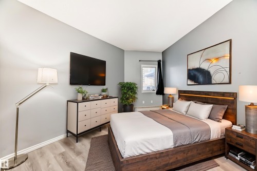 507 11716 100 Avenue, Edmonton, AB - Indoor Photo Showing Bedroom