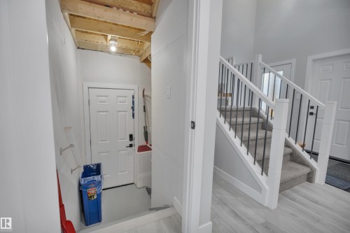 525 Kleins Court, Leduc, AB - Indoor Photo Showing Other Room