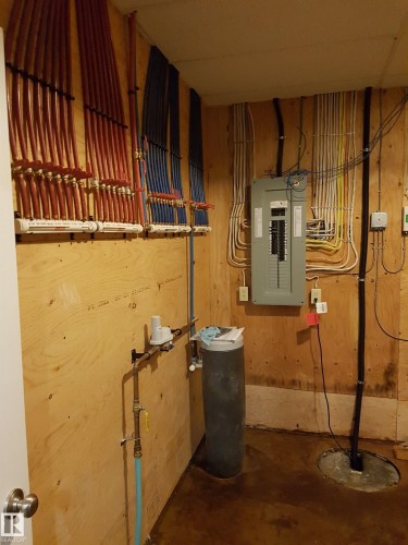 5301 46 Street, Two Hills, AB - Indoor Photo Showing Basement