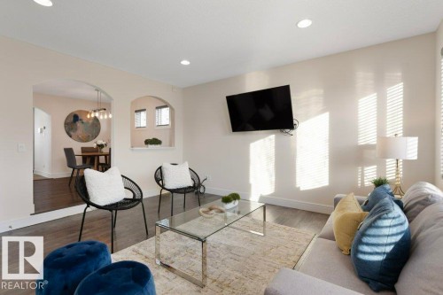 128 Harvest Ridge Drive, Spruce Grove, AB - Indoor Photo Showing Living Room