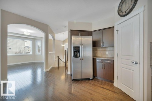 6 Kingdom Place, Leduc, AB - Indoor Photo Showing Kitchen