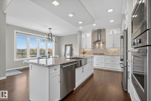 3419 Chickadee Drive, Edmonton, AB - Indoor Photo Showing Kitchen With Upgraded Kitchen