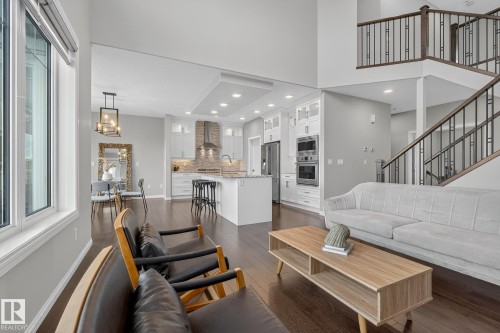 3419 Chickadee Drive, Edmonton, AB - Indoor Photo Showing Living Room
