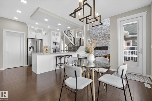 3419 Chickadee Drive, Edmonton, AB - Indoor Photo Showing Dining Room