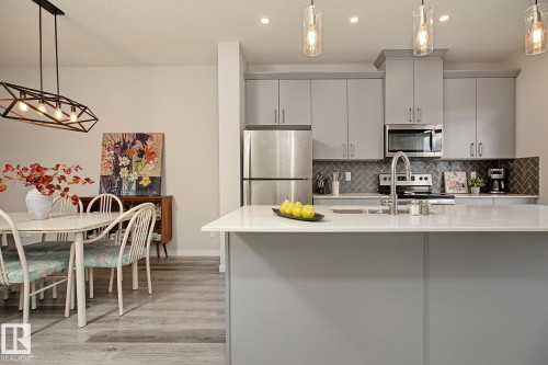 2219 160 Street, Edmonton, AB - Indoor Photo Showing Kitchen With Upgraded Kitchen