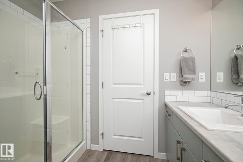 2219 160 Street, Edmonton, AB - Indoor Photo Showing Bathroom