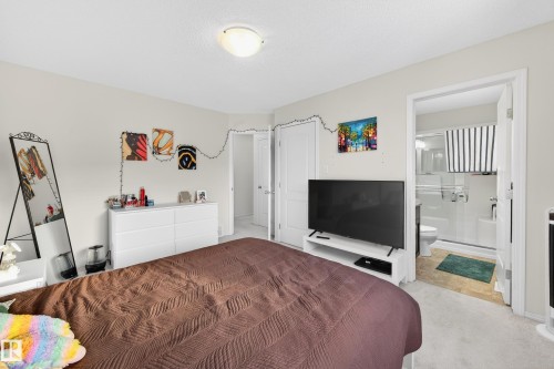 52 12004 22 Avenue, Edmonton, AB - Indoor Photo Showing Bedroom