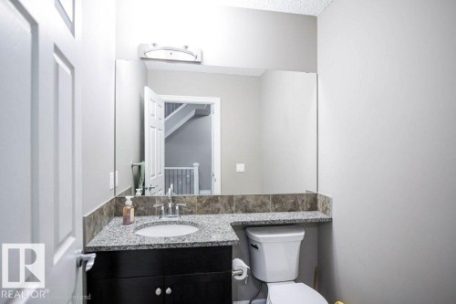 97 2003 Rabbit Hill Road, Edmonton, AB - Indoor Photo Showing Bathroom