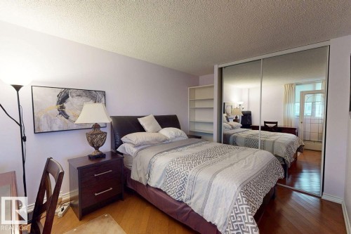 1605 10135 Saskatchewan Drive, Edmonton, AB - Indoor Photo Showing Bedroom