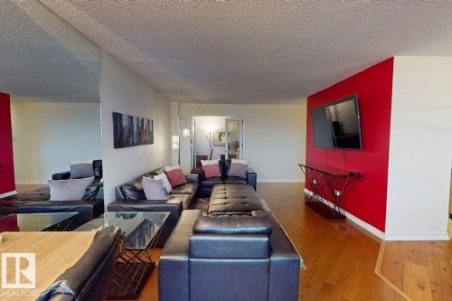 1605 10135 Saskatchewan Drive, Edmonton, AB - Indoor Photo Showing Living Room