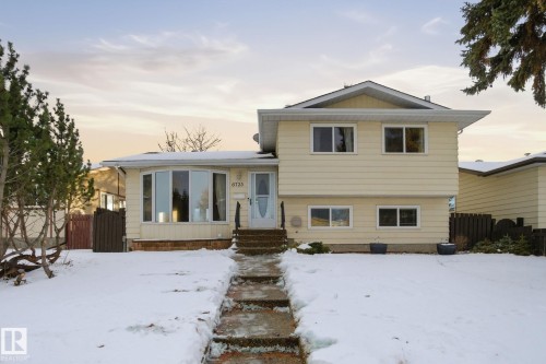 6723 40 Avenue, Edmonton, AB - Outdoor With Facade