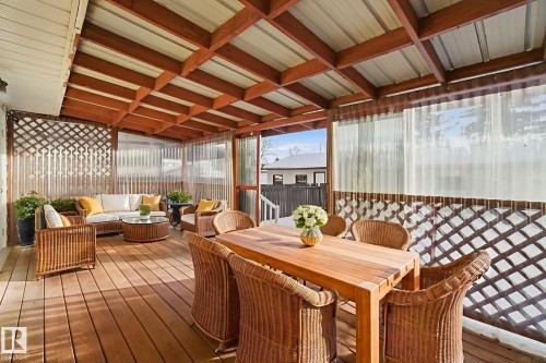 6723 40 Avenue, Edmonton, AB - Indoor Photo Showing Other Room