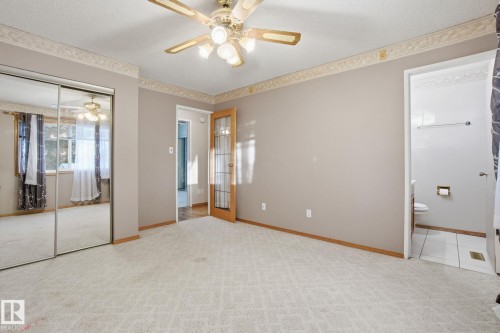 6723 40 Avenue, Edmonton, AB - Indoor Photo Showing Other Room