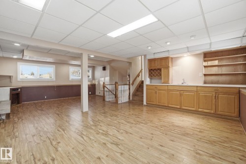 6723 40 Avenue, Edmonton, AB - Indoor