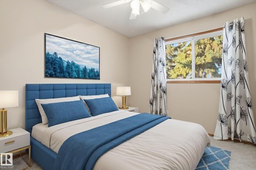 6723 40 Avenue, Edmonton, AB - Indoor Photo Showing Bedroom