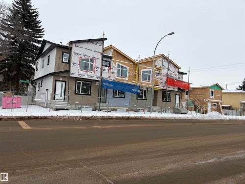 8822 8824 8826 8828 8822G Rowland Road, Edmonton, AB - Outdoor