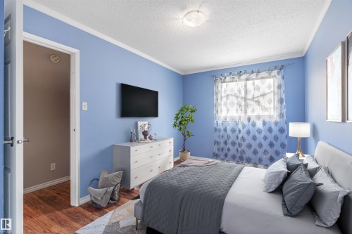 5C Twin Terrace, Edmonton, AB - Indoor Photo Showing Bedroom