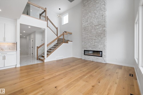 6872 Knox Loop Sw, Edmonton, AB - Indoor With Fireplace