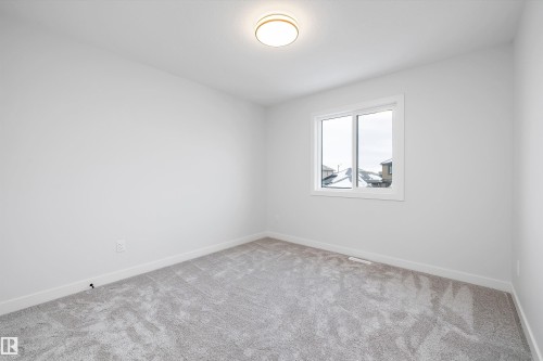 6872 Knox Loop Sw, Edmonton, AB - Indoor Photo Showing Other Room