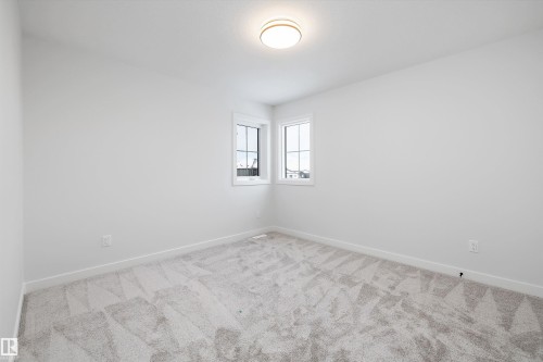6872 Knox Loop Sw, Edmonton, AB - Indoor Photo Showing Other Room