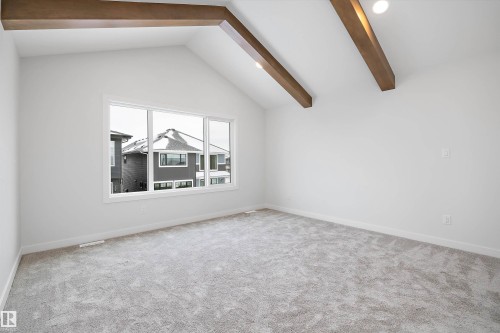 6872 Knox Loop Sw, Edmonton, AB - Indoor Photo Showing Other Room