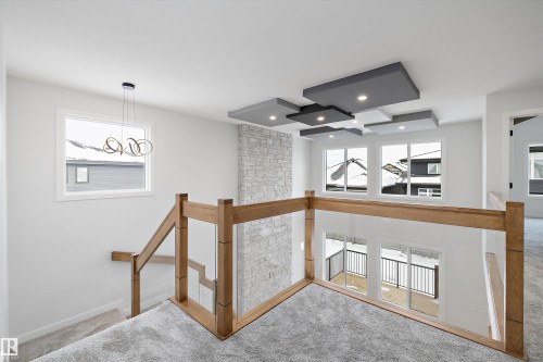 6872 Knox Loop Sw, Edmonton, AB - Indoor Photo Showing Other Room