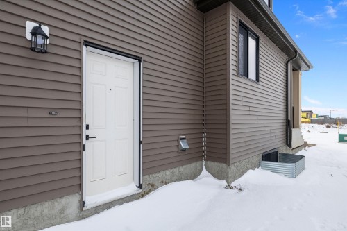 6872 Knox Loop Sw, Edmonton, AB - Outdoor With Exterior