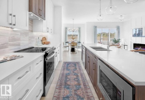 22376 90 Avenue, Edmonton, AB - Indoor Photo Showing Kitchen With Double Sink With Upgraded Kitchen