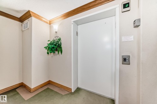 301 11260 153 Avenue, Edmonton, AB - Indoor Photo Showing Other Room