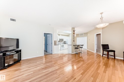 301 11260 153 Avenue, Edmonton, AB - Indoor