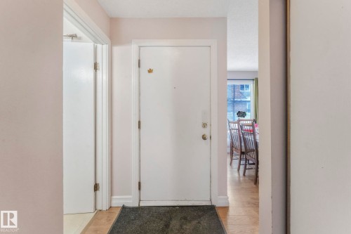 11811 32A Avenue, Edmonton, AB - Indoor Photo Showing Other Room