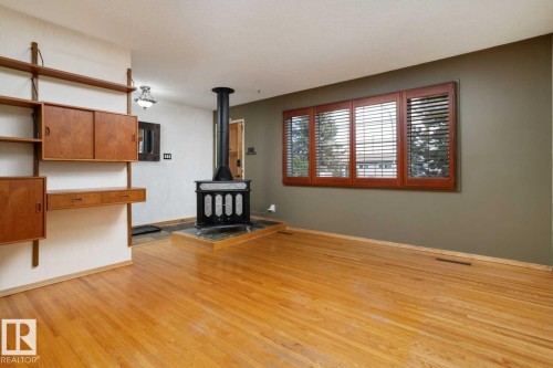 9124 167 Street, Edmonton, AB - Indoor