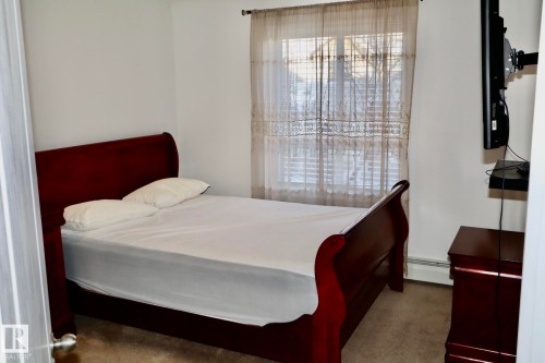 323 5350 199 Street, Edmonton, AB - Indoor Photo Showing Bedroom