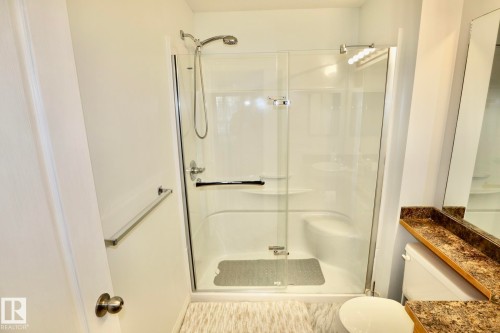 323 5350 199 Street, Edmonton, AB - Indoor Photo Showing Bathroom