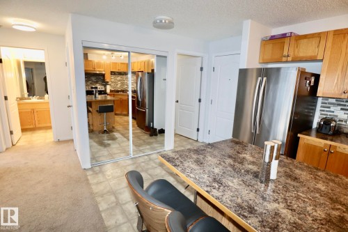 323 5350 199 Street, Edmonton, AB - Indoor Photo Showing Kitchen