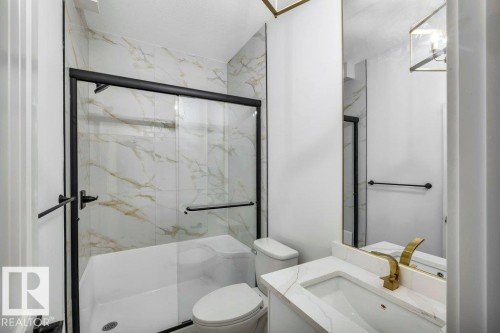 18111 94 Street, Edmonton, AB - Indoor Photo Showing Bathroom