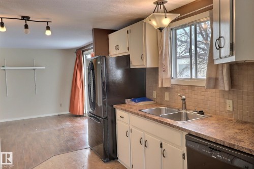 2 Willowdale Drive, Edmonton, AB - Indoor Photo Showing Kitchen With Double Sink