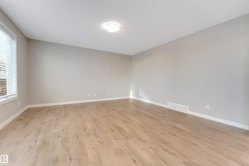 20508 20 Avenue Nw, Edmonton, AB - Indoor Photo Showing Other Room
