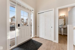 20508 20 Avenue NW  Edmonton, AB T6M 1M7