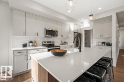 24 Grayson Green Stony Plain, AB T7Z 0A0